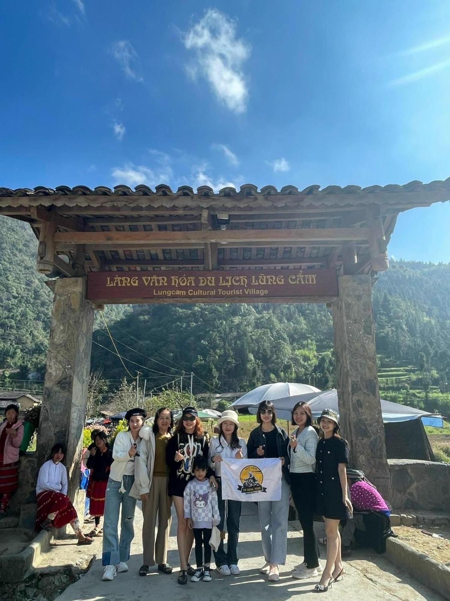 Tl Adventure Tour & Motorbike Aparthotel Ha Giang Buitenkant foto