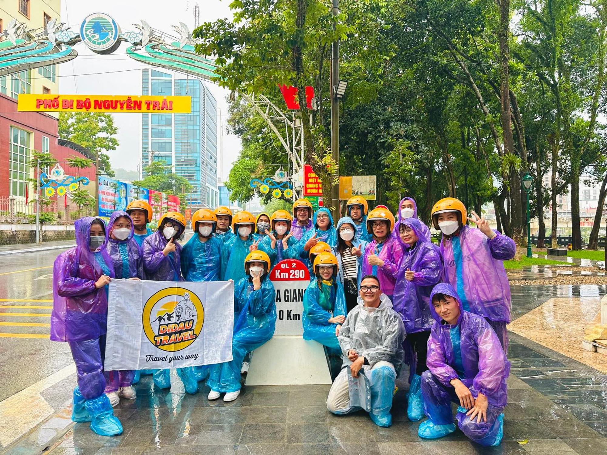 Tl Adventure Tour & Motorbike Aparthotel Ha Giang Buitenkant foto